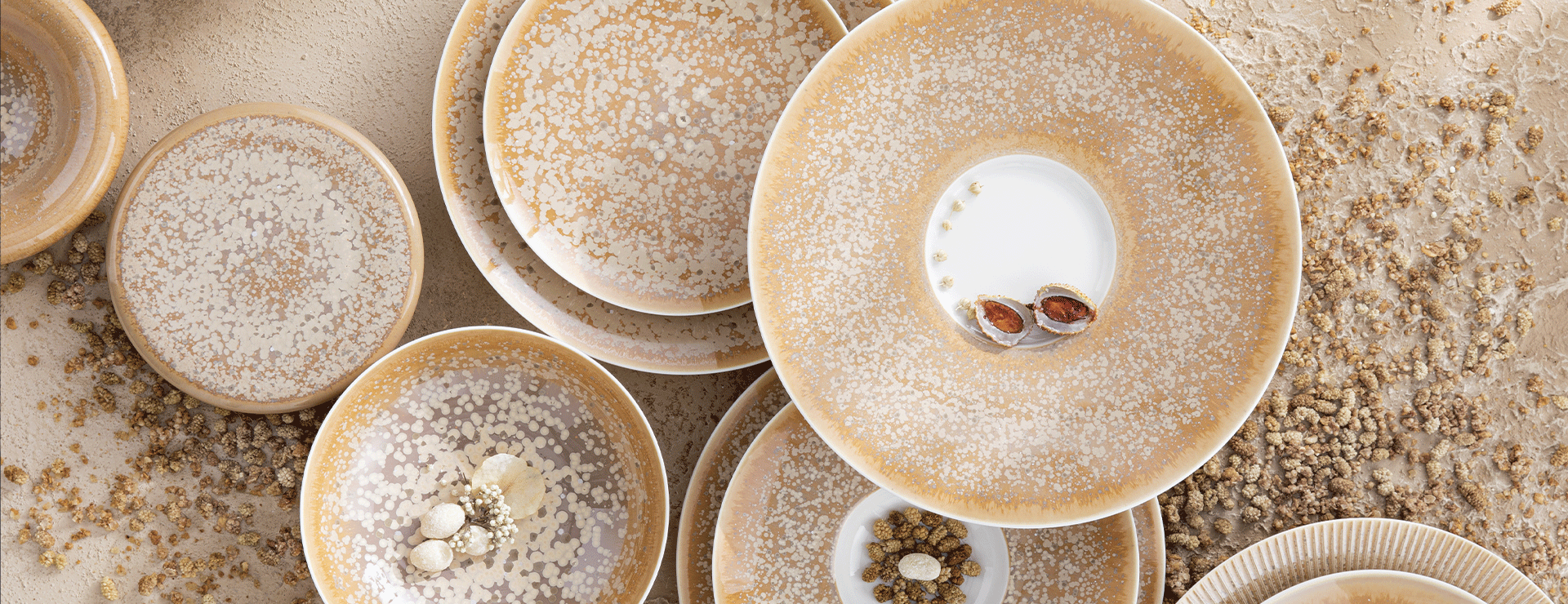 Song Ocre, the new setting Jaune de Chrome takes you to the far reaches of the Altas.