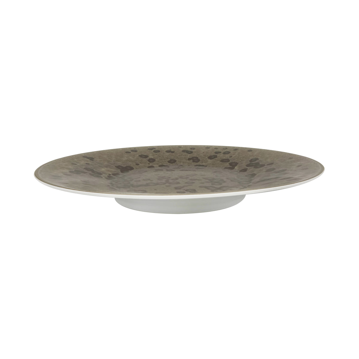 ZOULOU - 29 cm plate 15, Satisfaction